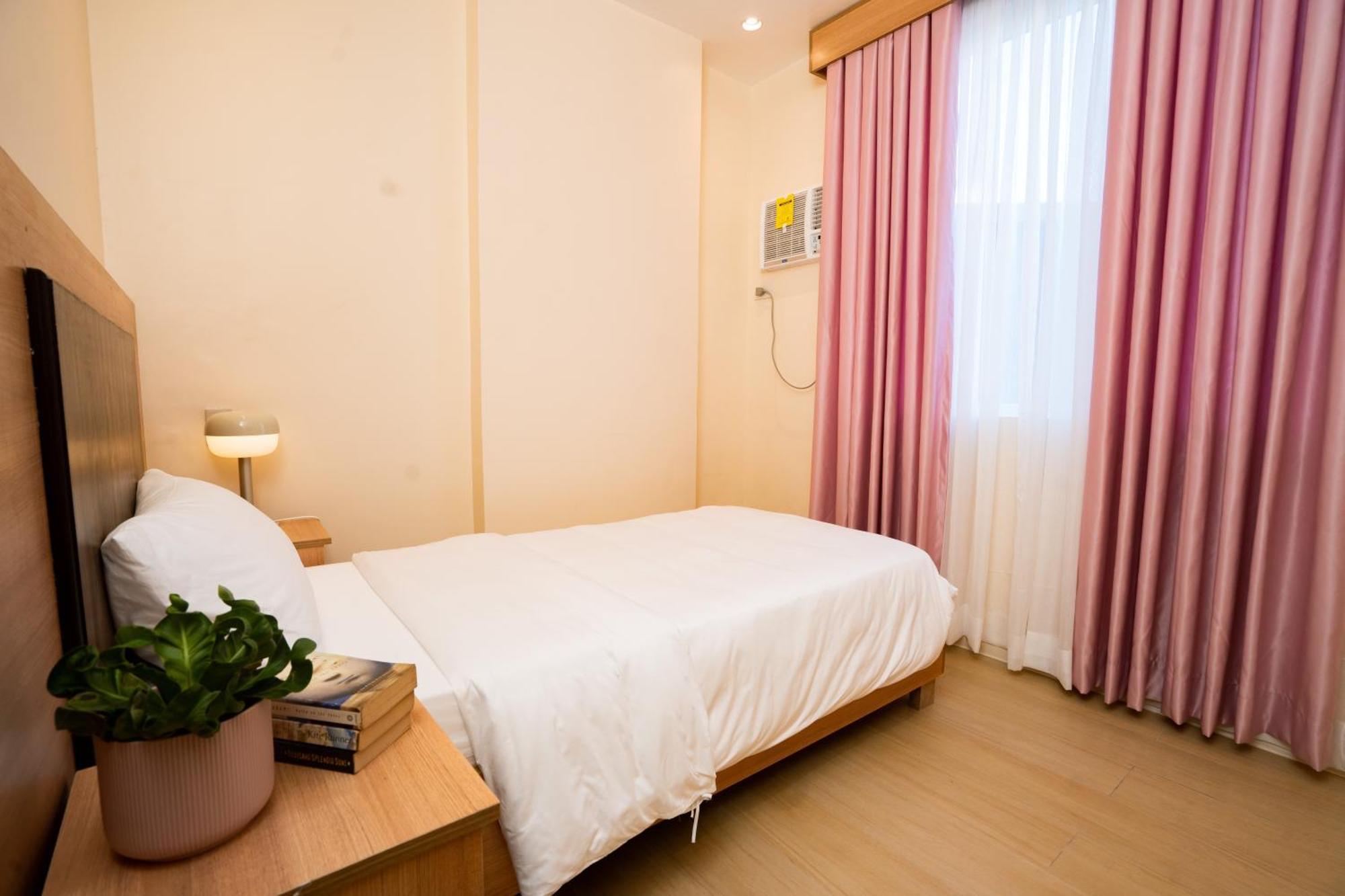 Jvj Hotel Batangas Ngoại thất bức ảnh